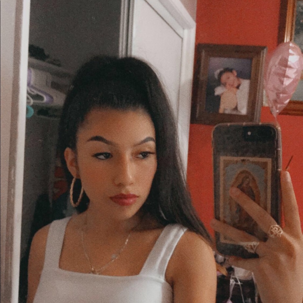 Meet your Posher, Jocelyn